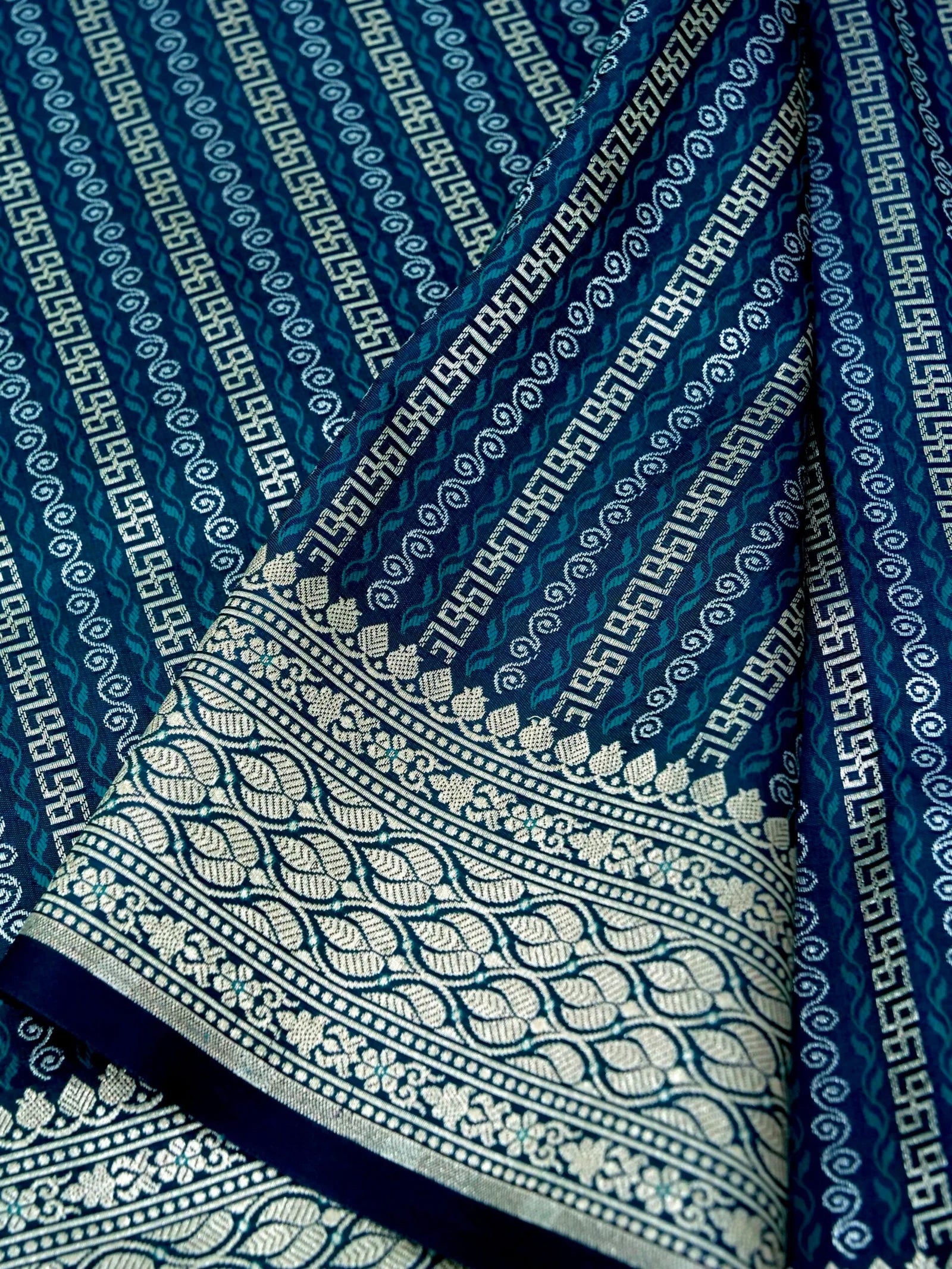 Rama Katan Designer Handloom Banarasi Saree