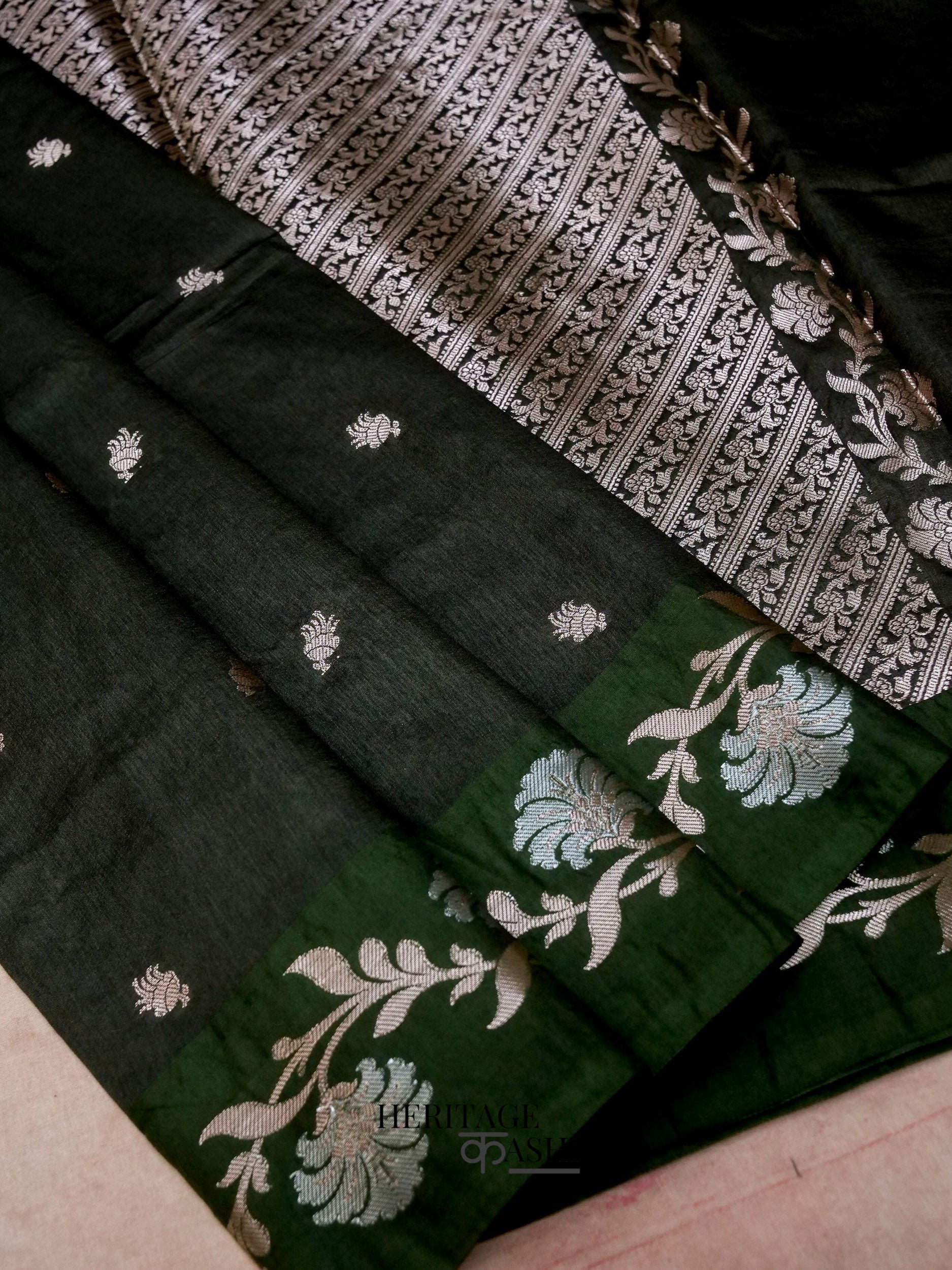Deep Green Mango Silk Banarasi Jaal Border Saree