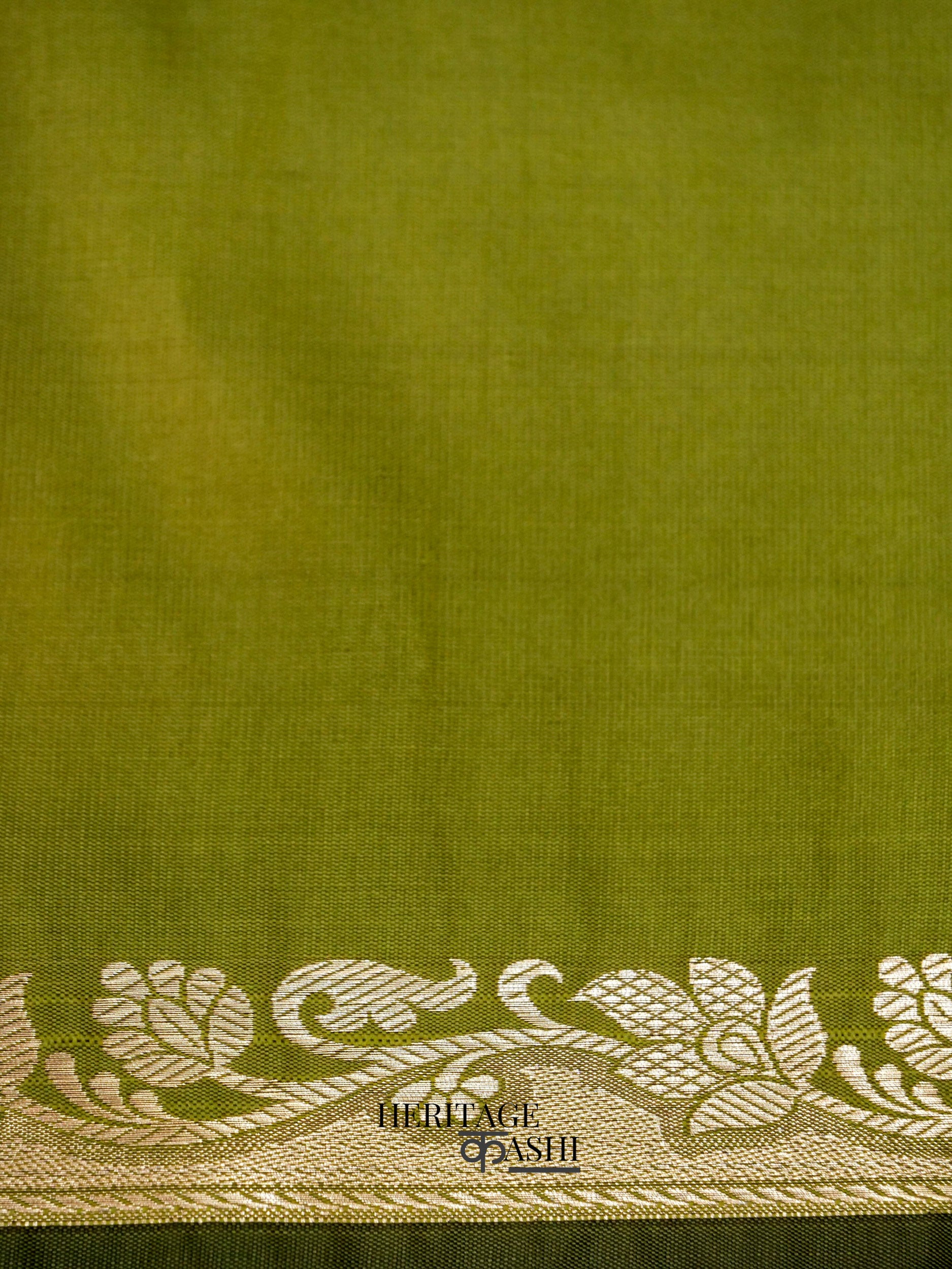 Parrot Green Banarasi Silk Plain Fancy Saree