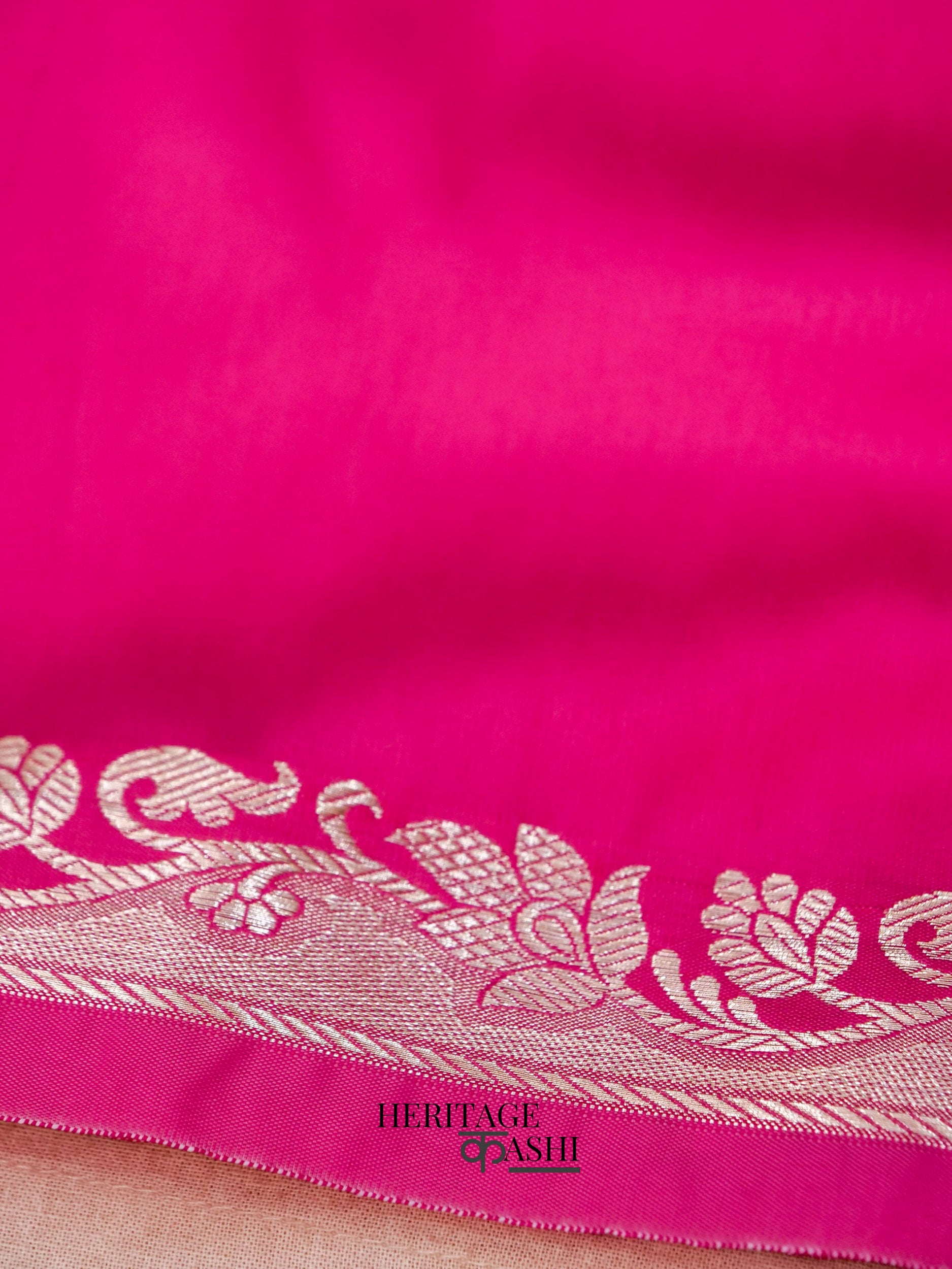 Pink Banarasi Silk Plain Fancy Saree