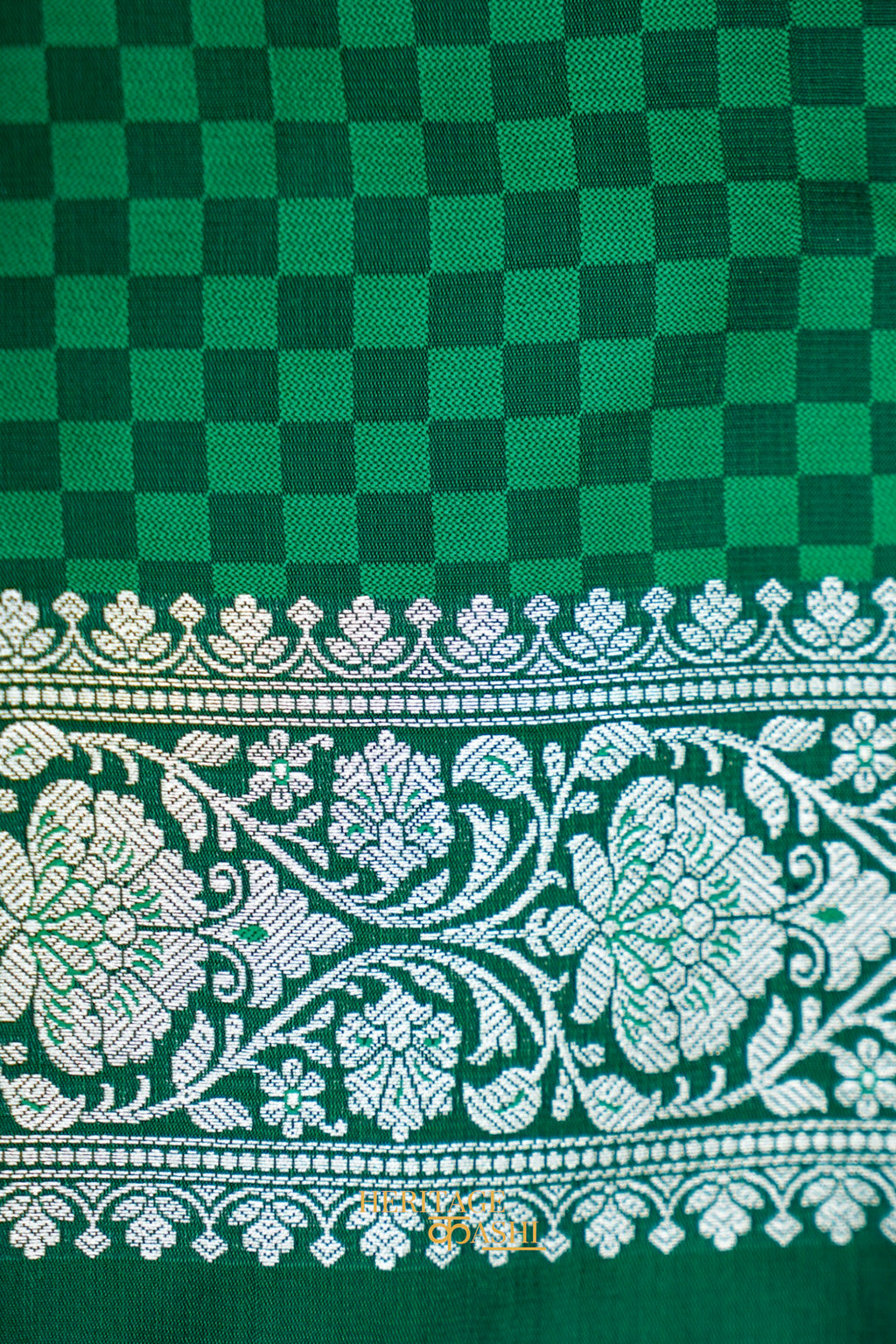 Emerald Green Rangkat Banarasi CEmerald Green Katan Rangkat Banarasi Silk Saree with Silver Zari Borderotton Saree with Silver Zari Border