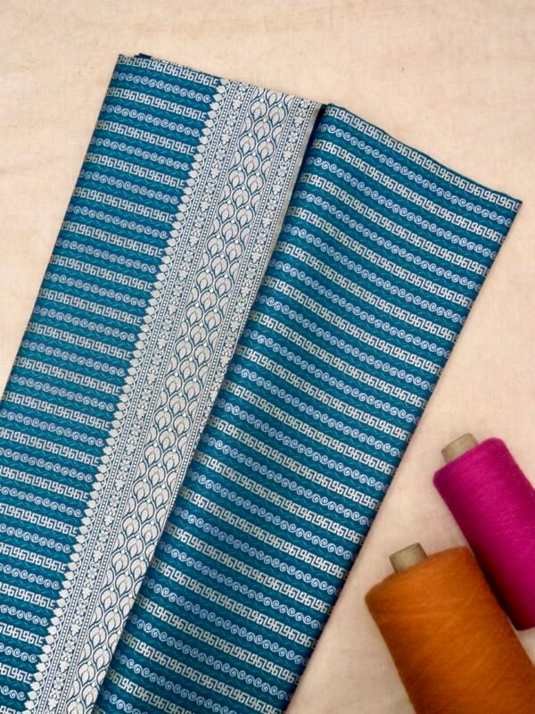 Rama Katan Designer Handloom Banarasi Saree - Image 2
