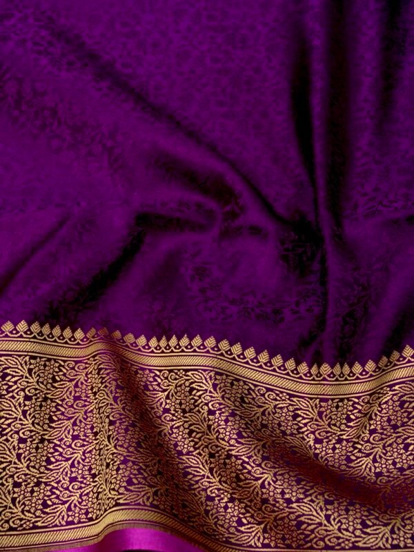 Magenta Tanchui Satin Handloom Kadhuwa Saree - Image 5
