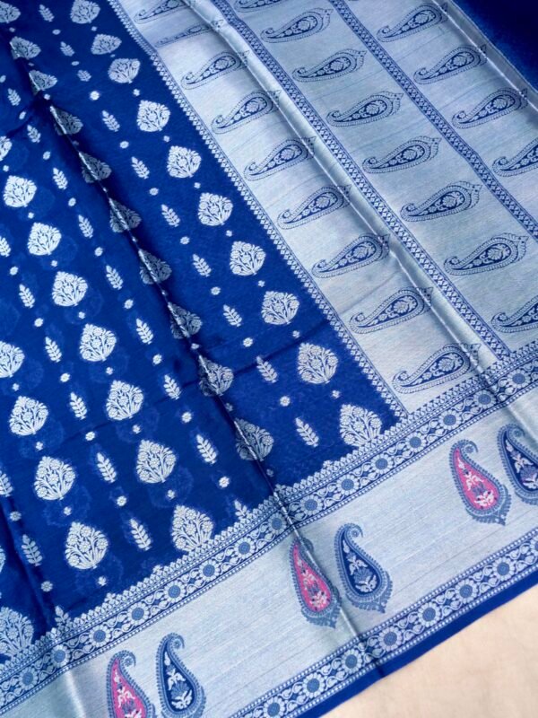 Navy Blue Warm Silk Big Silver Fancy Carry Buta Saree - Image 3