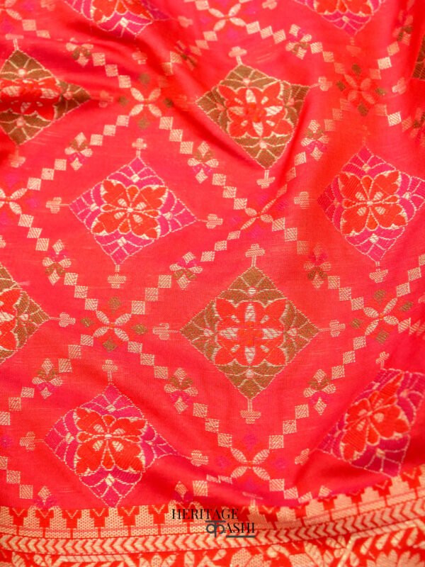 Pinky Orange Katan Floral Motif Ghatchola Designer Saree - Image 4