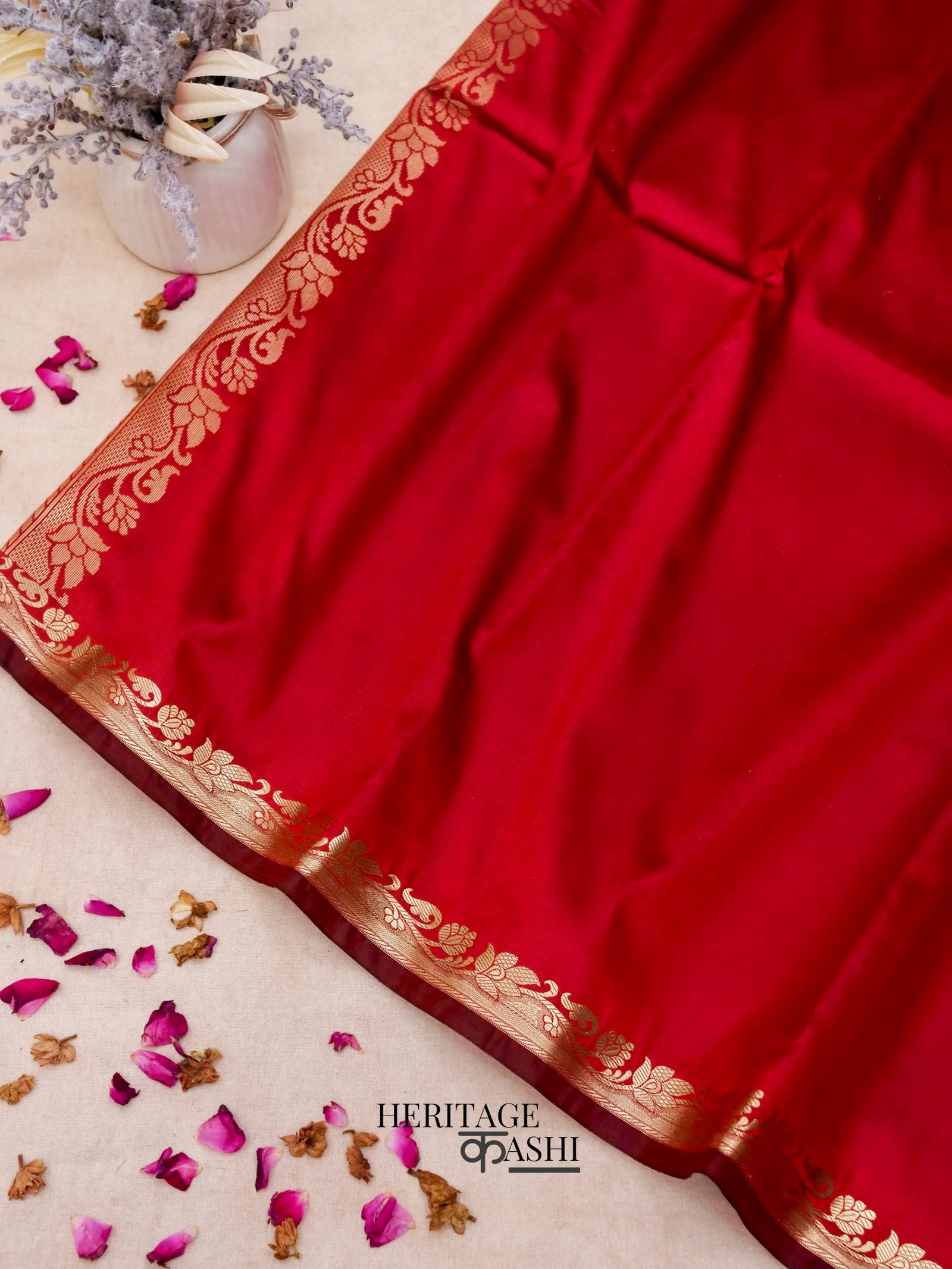 Red Banarasi Silk Plain Fancy Saree