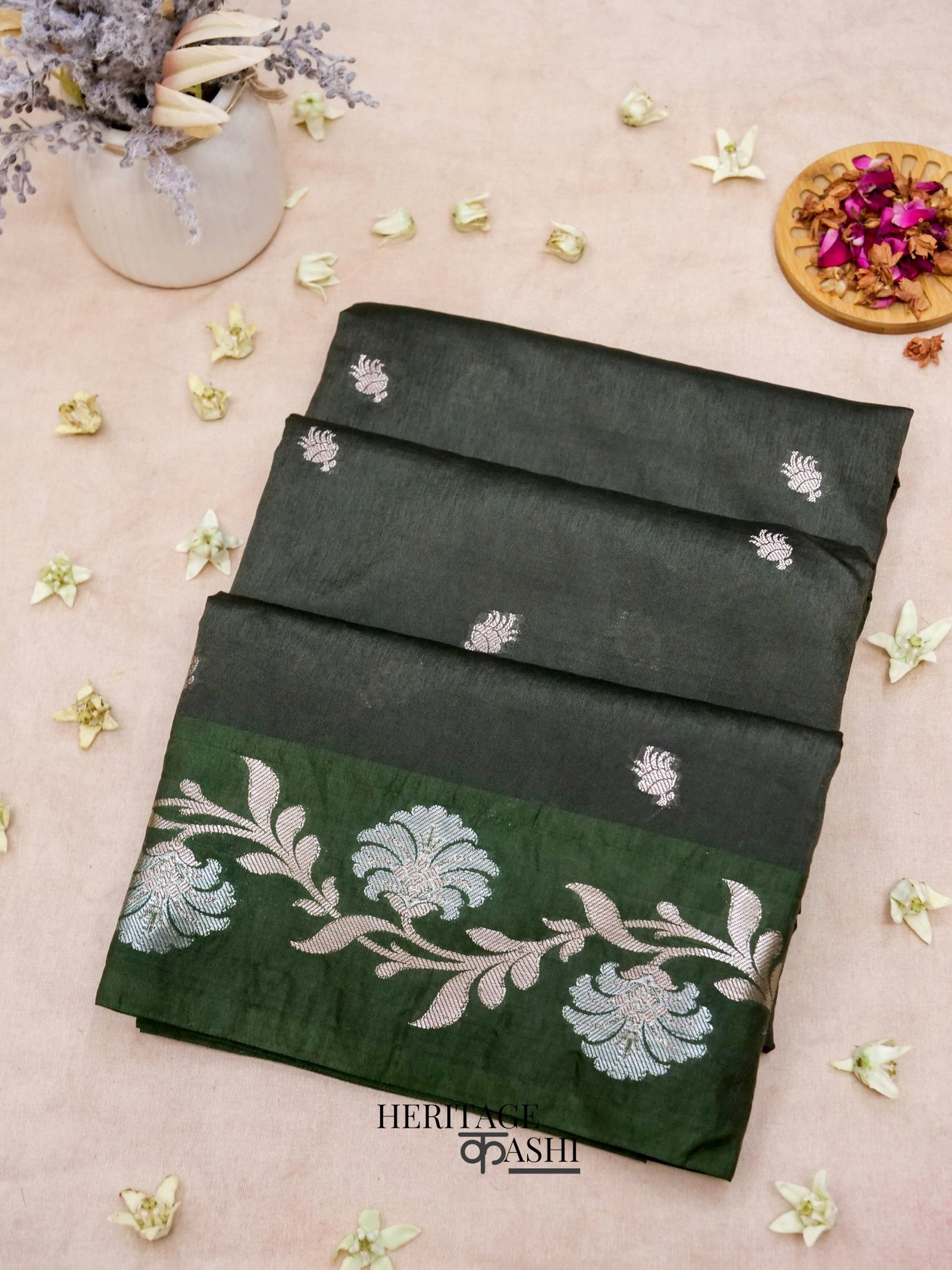 Deep Green Mango Silk Banarasi Jaal Border Saree